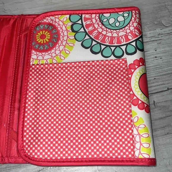 THIRTY-ONE Pink & White Tri-Fold Notebook Tablet iPad Case - Picture 6 of 6
